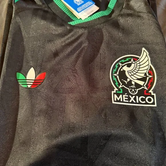 Mexico  World Cup Slim Fit 3rd Jersey Trefoil Men’s Futbol - Picture 3 of 4